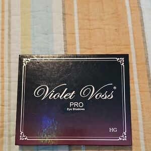 Violet Voss Pro Eye Shadow Palette